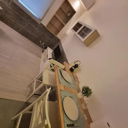 Joli Studio アパート *